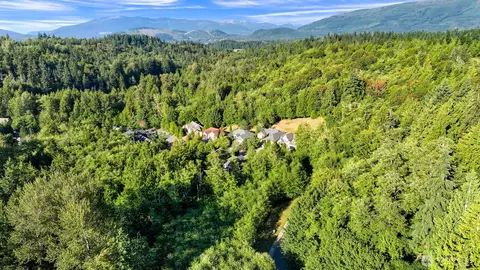 4800 Beaver Pond Dr S, Mount Vernon, WA 98274