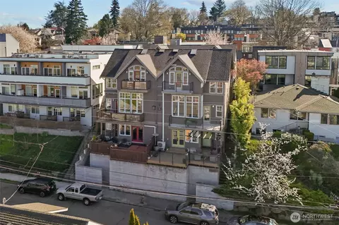 2200 11th Ave W #A, Seattle, WA 98119