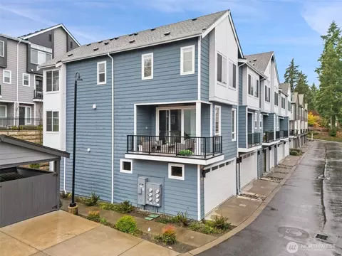 18829 67th Dr NE #6, Kenmore, WA 98028