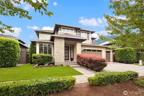 732 SE 11th St, North Bend, WA 98045