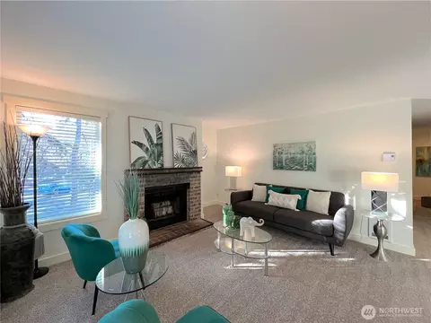 4519 125th Ave SE #A204, Bellevue, WA 98006