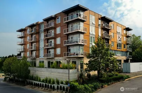 11415 Slater Ave NE #204, Kirkland, WA 98033