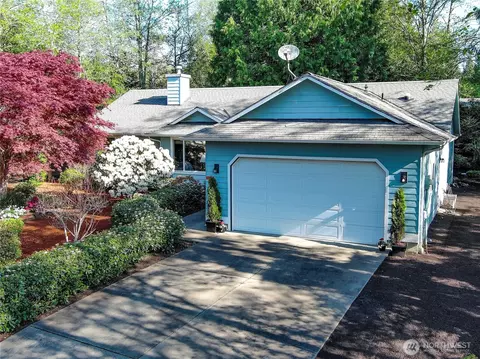 33 Goldfinch Ln, Port Ludlow, WA 98365