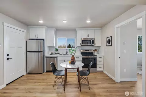 Kitchen - 3425 Bell Ave, Everett, WA 98201 photo 1 of 3