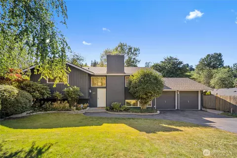 3411 77th Pl SE, Mercer Island, WA 98040