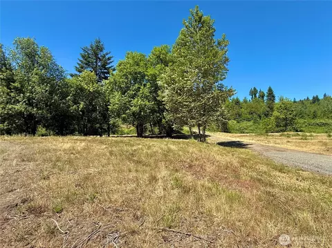 127 Sawall #F, Centralia, WA 98531