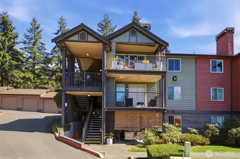 13209 Newcastle Way #C301, Newcastle, WA 98059