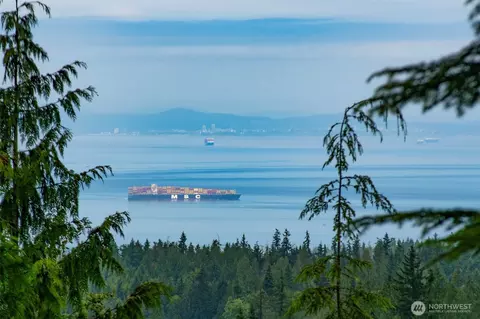 445 Watershed Rd, Port Angeles, WA 98362