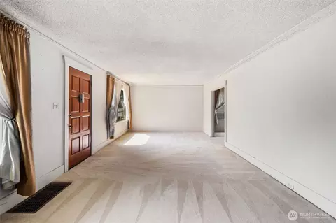 Living - 401 23rd Ave E, Seattle, WA 98112 photo 5 of 7