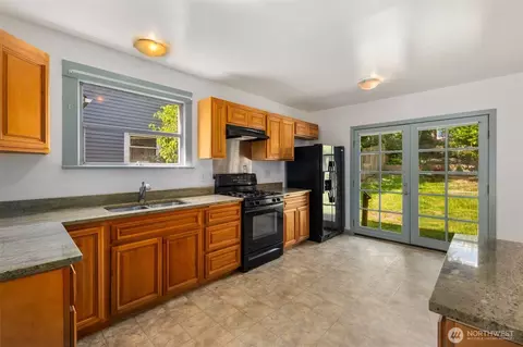 Kitchen - 401 23rd Ave E, Seattle, WA 98112 photo 1 of 4