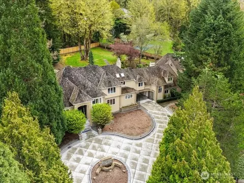 6158 162nd Pl SE, Bellevue, WA 98006