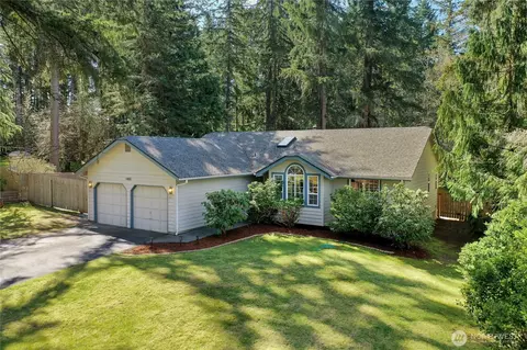 1400 SW Station Circle Rd, Port Orchard, WA 98367