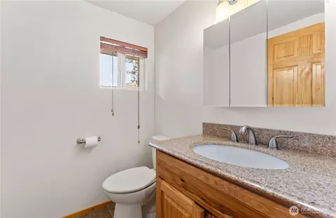Bath - 52 Reflection Ln, Chelan, WA 98816 photo 1 of 3