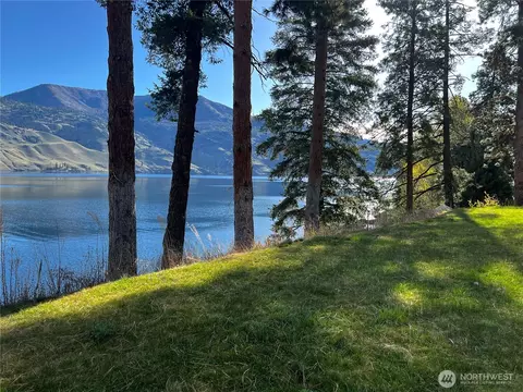 View/Area - 52 Reflection Ln, Chelan, WA 98816 photo 1 of 4