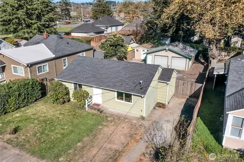 516 6th Ave S, Kent, WA 98032