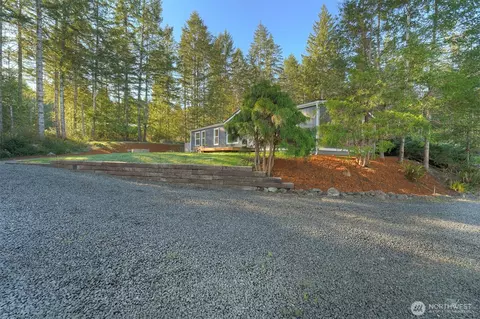 42 E Mossflower Ln, Grapeview, WA 98546 photo 3