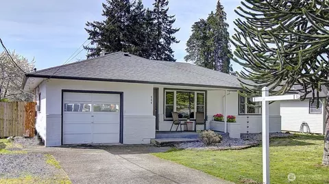 964 G St, Washougal, WA 98671