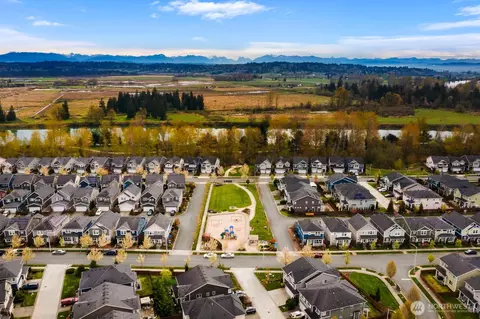 View/Area - 4319 30th Dr SE, Everett, WA 98203 photo 4 of 5