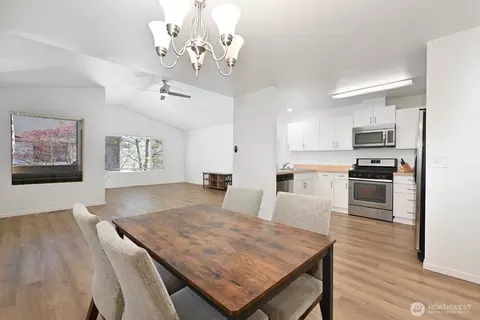 Dining - 13607 56th Ave SE, Everett, WA 98208 photo 3 of 3