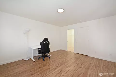 Bedroom - 13607 56th Ave SE, Everett, WA 98208 photo 3 of 4