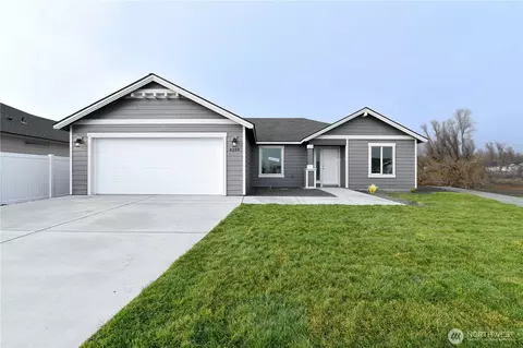 4259 W Sandy Ct, Moses Lake, WA 98837