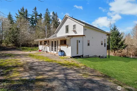 816 299th St E, Roy, WA 98580