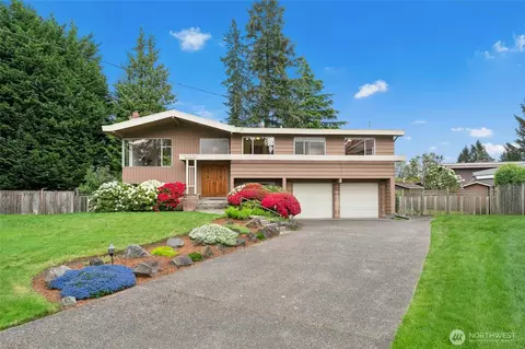 14511 NE 2nd Pl, Bellevue, WA 98007