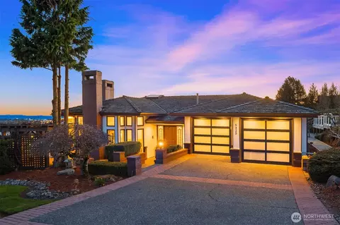 5425 156th Ave SE, Bellevue, WA 98006