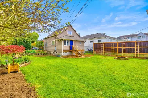 Exterior - 1628 Oakes Ave, Everett, WA 98201 photo 5 of 5