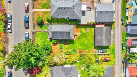 View/Area - 1628 Oakes Ave, Everett, WA 98201 photo 4 of 5