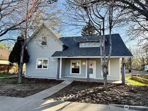 315 N 1st St, Dayton, WA 99328