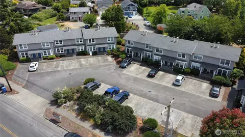 8424 8428 6th Ave, Tacoma, WA 98465