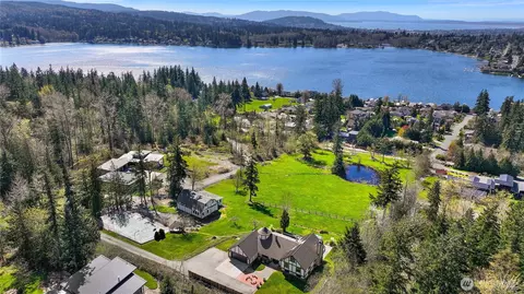 5225 E North St, Bellingham, WA 98226