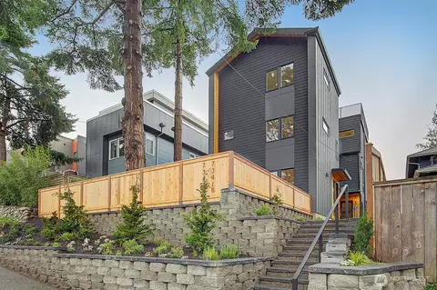 7341 California Ave SW, Seattle, WA 98136