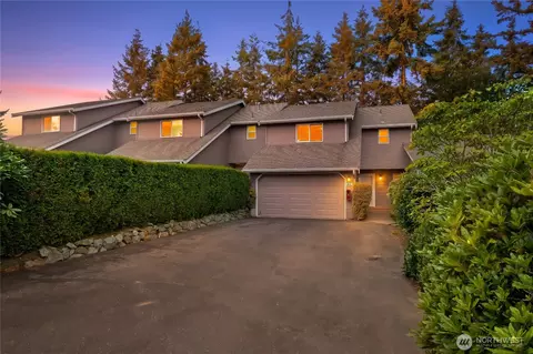 2142 Birch Cir, Bellingham, WA 98229