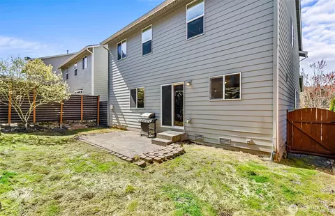 Exterior - 20412 123rd Ave NE, Bothell, WA 98011 photo 6 of 7