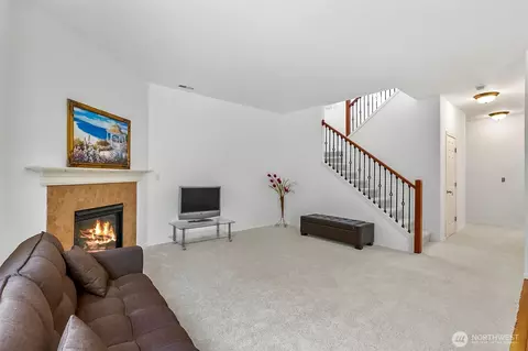Living - 20412 123rd Ave NE, Bothell, WA 98011 photo 6 of 6
