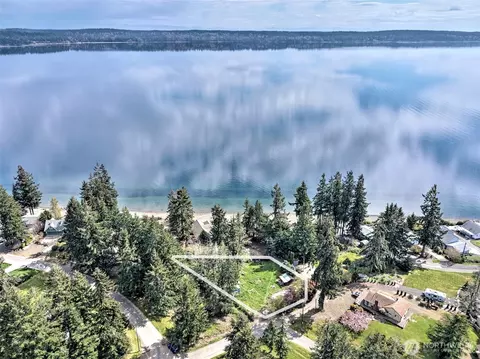 721 E Stretch Island Rd S, Grapeview, WA 98546