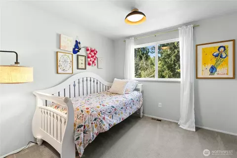Bedroom - 2622 169th St SE, Bothell, WA 98012 photo 3 of 5