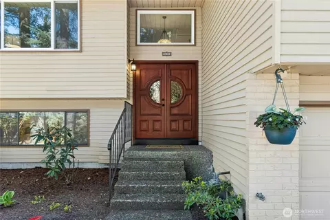 Entry Way - 2622 169th St SE, Bothell, WA 98012 photo 1 of 2