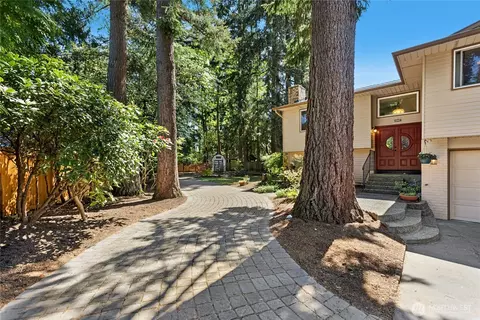 Exterior - 2622 169th St SE, Bothell, WA 98012 photo 3 of 9