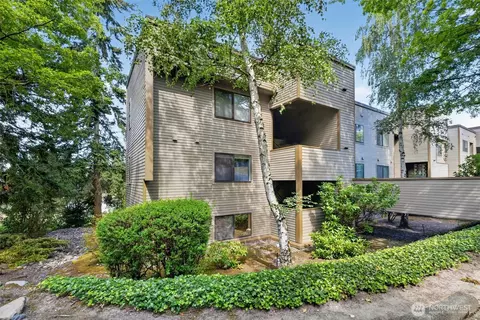 4895 76th St SW #D701, Mukilteo, WA 98275