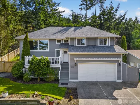 3515 W 7th Pl, Anacortes, WA 98221