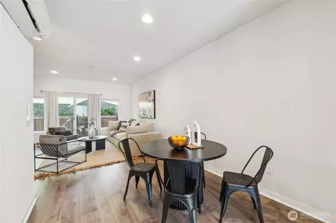 Dining - 10942 NE 189th Pl #E, Bothell, WA 98011 photo 1 of 2