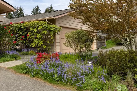 929 Blue Heron Ave NE #3, Bainbridge Island, WA 98110