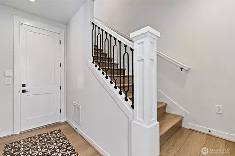 Entry Way - 21724 25th Ave SE #A, Bothell, WA 98021 photo 3 of 3