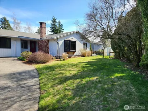 6744 La Bello Dr, Lynden, WA 98264