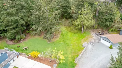 689 Sitka Pl, La Conner, WA 98257