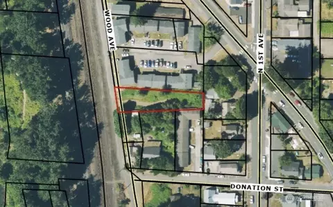 1106 Wood Ave, Kelso, WA 98626