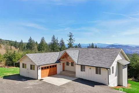209 High Bank Ln, Woodland, WA 98674